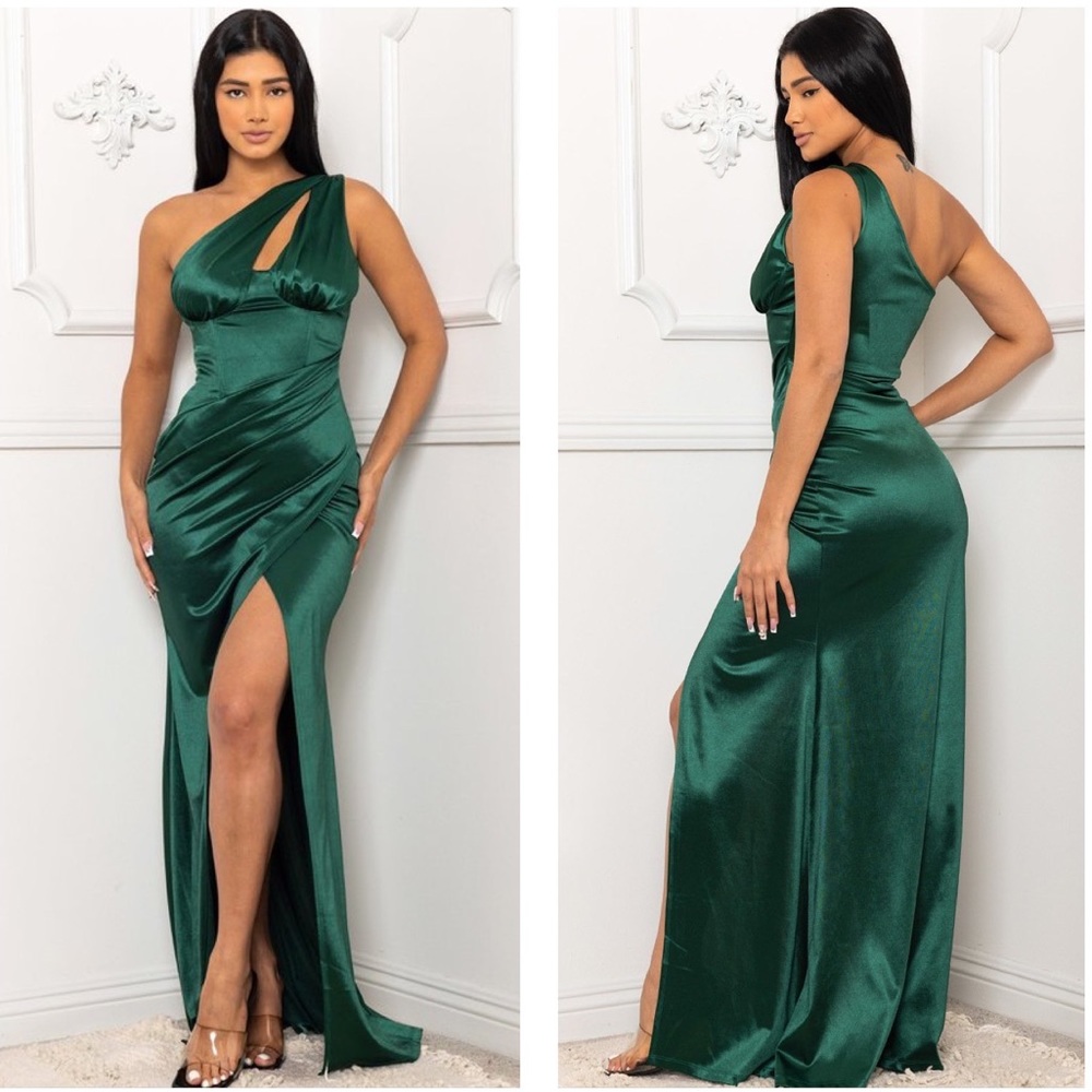 Huntergreen Floor Length Satin One Shoulder Evening Dress NWT Small and Large